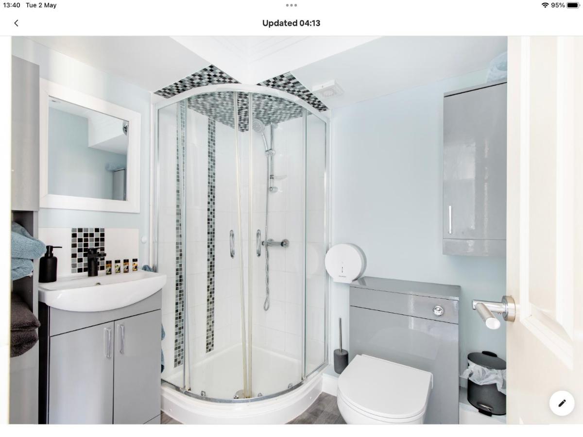 The Copthorne Apartment โคลวินเบย์ ภายนอก รูปภาพ