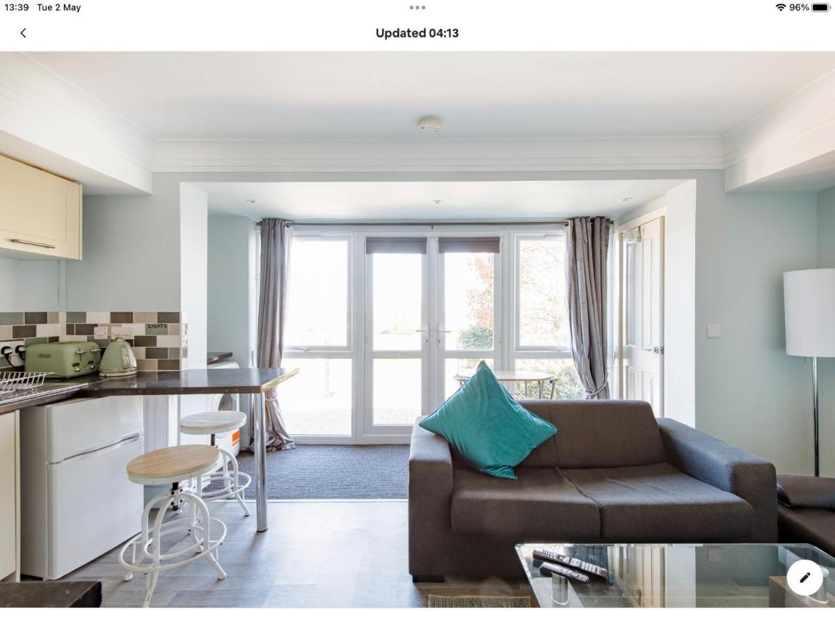 The Copthorne Apartment โคลวินเบย์ ภายนอก รูปภาพ