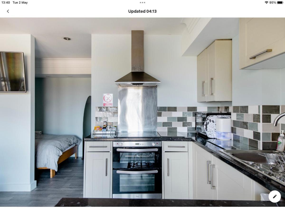 The Copthorne Apartment โคลวินเบย์ ภายนอก รูปภาพ